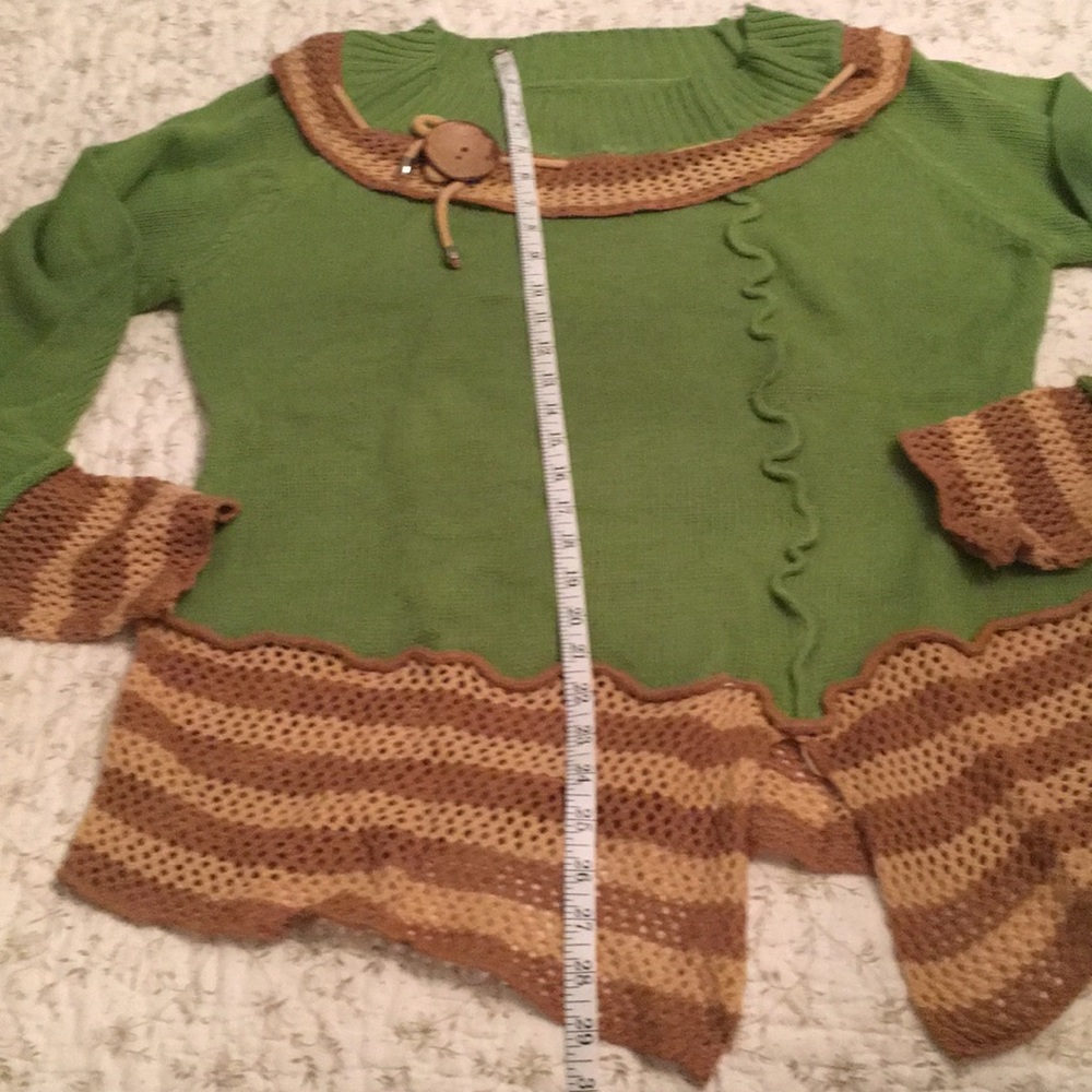 Gorgeous knitted top - Picture 2 of 4